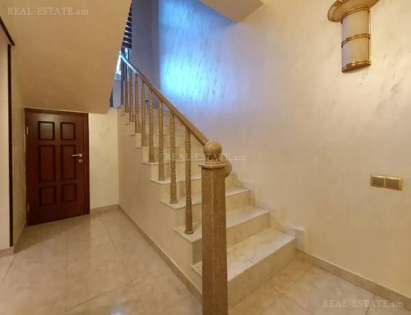 arandznatun-vacharq-Yerevan-Avan