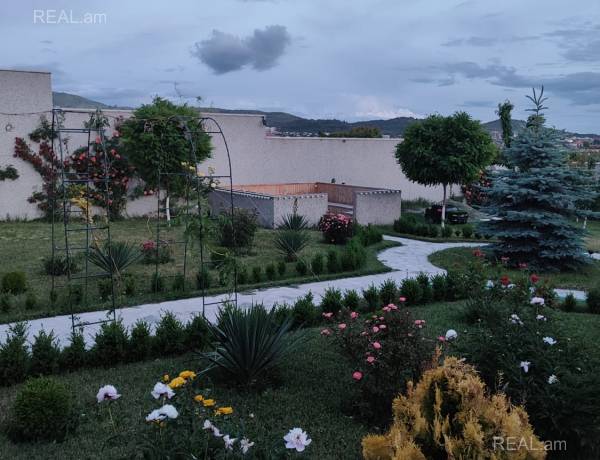 arandznatun-vacharq-Kotayk-Dzoraghbyur