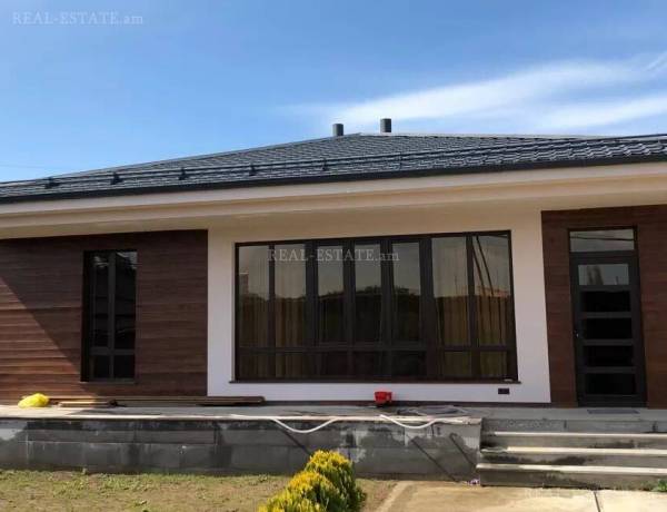 arandznatun-vacharq-Yerevan-Nor-Norq