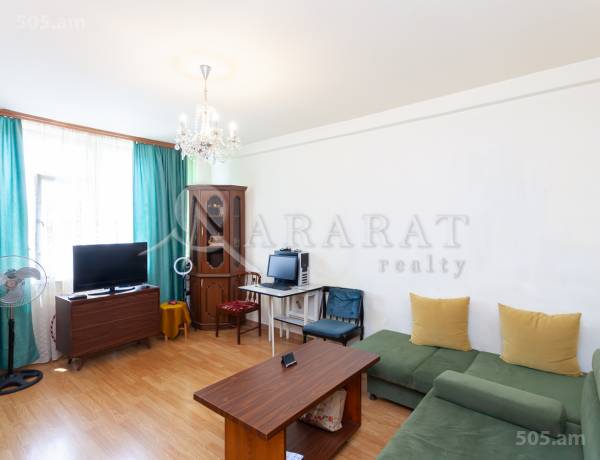 1-senyakanoc-bnakaran-vacharq-Yerevan-Center