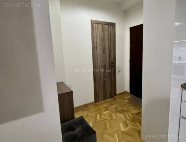 2-senyakanoc-bnakaran-vacharq-Yerevan-Center