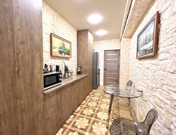 2-senyakanoc-bnakaran-vacharq-Yerevan-Arabkir