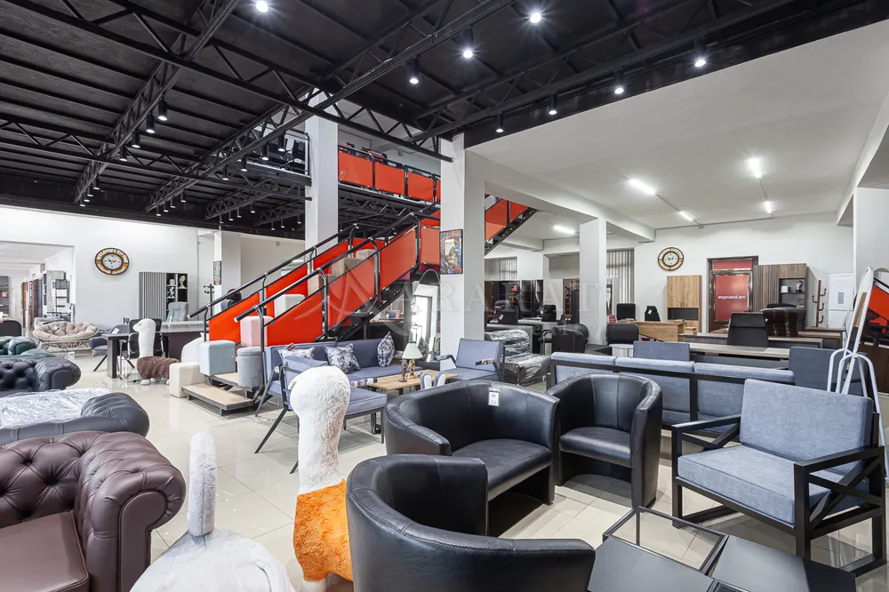 sale-commercial