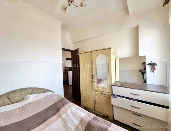 2-senyakanoc-bnakaran-vacharq-Yerevan-Center