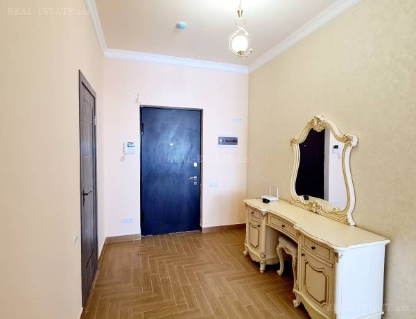 2-senyakanoc-bnakaran-vacharq-Yerevan-Erebuni