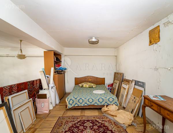 3-senyakanoc-bnakaran-vacharq-Yerevan-Arabkir