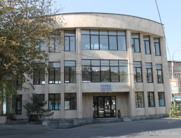 1-senyakanoc-komercion-vardzakalutyun-Yerevan-Center