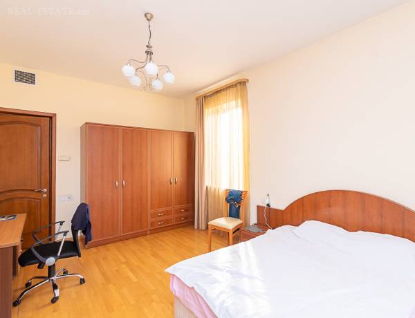 3-senyakanoc-bnakaran-vacharq-Yerevan-Center