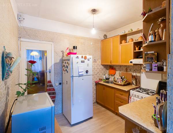 2-senyakanoc-bnakaran-vacharq-Yerevan-Arabkir