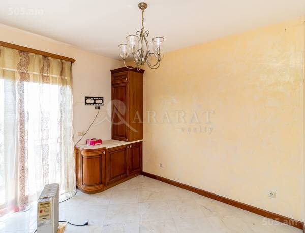 arandznatun-vardzakalutyun-Yerevan-Arabkir