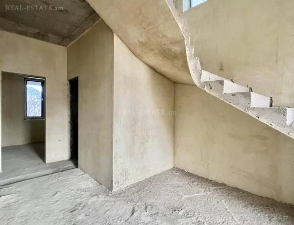 arandznatun-vacharq-Yerevan-Avan