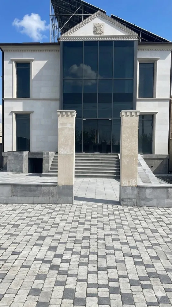 Komerční prostor, 940 m²