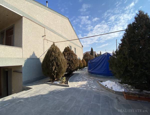 arandznatun-vardzakalutyun-Yerevan-Achapnyak