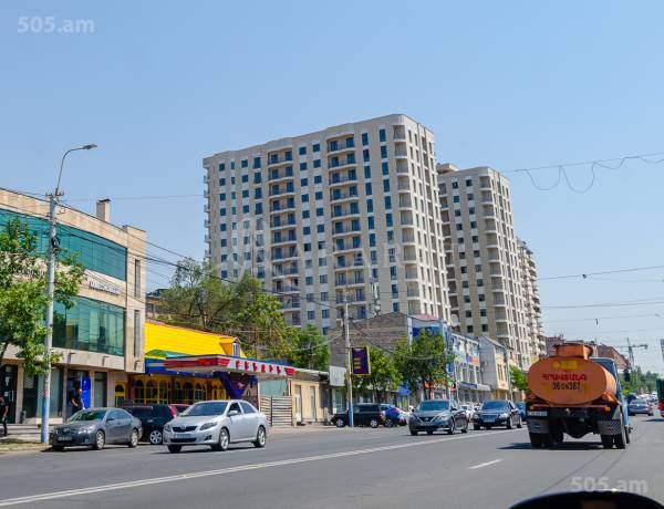 4-senyakanoc-bnakaran-vacharq-Yerevan-Qanaqer-Zeytun