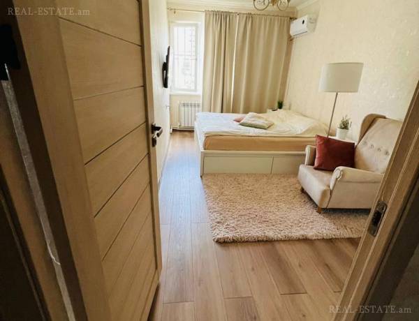 3-senyakanoc-bnakaran-vacharq-Yerevan-Avan