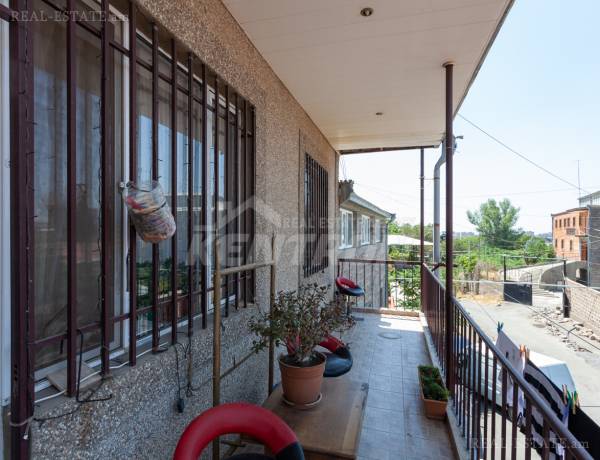 arandznatun-vacharq-Yerevan-Arabkir