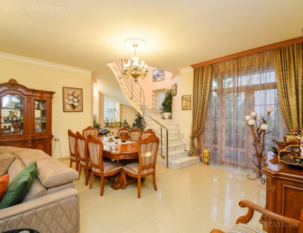 arandznatun-vacharq-Yerevan-Nor-Norq