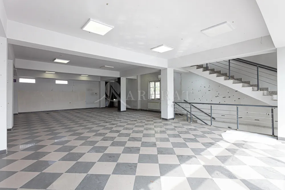 sale-commercial