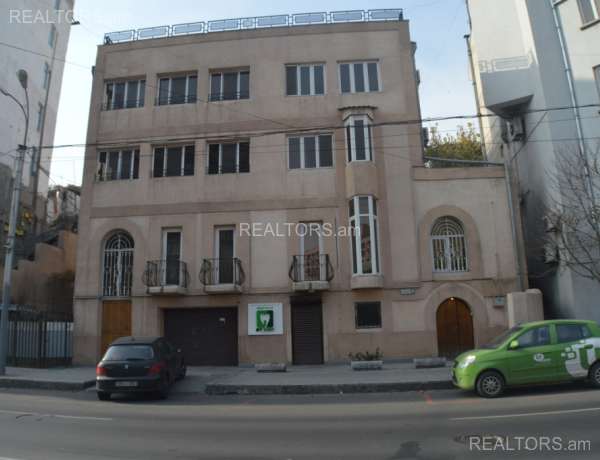 komercion-vardzakalutyun-Yerevan-Center