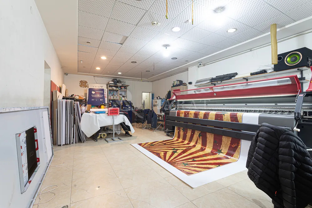 sale-commercial