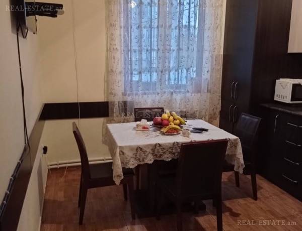 arandznatun-vacharq-Yerevan-Nor-Norq