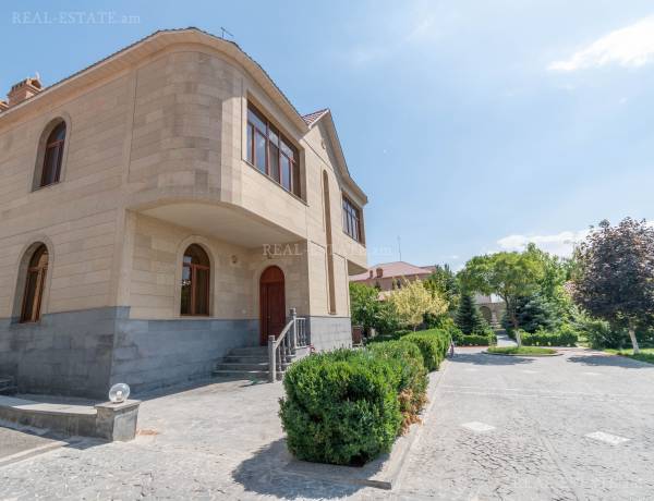 arandznatun-vacharq-Yerevan-Avan